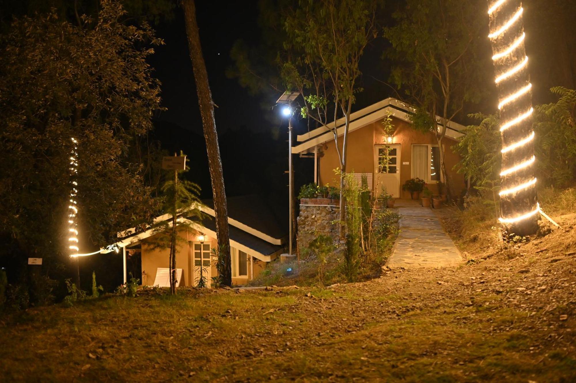 Rainbow Resorts Solan Exteriör bild