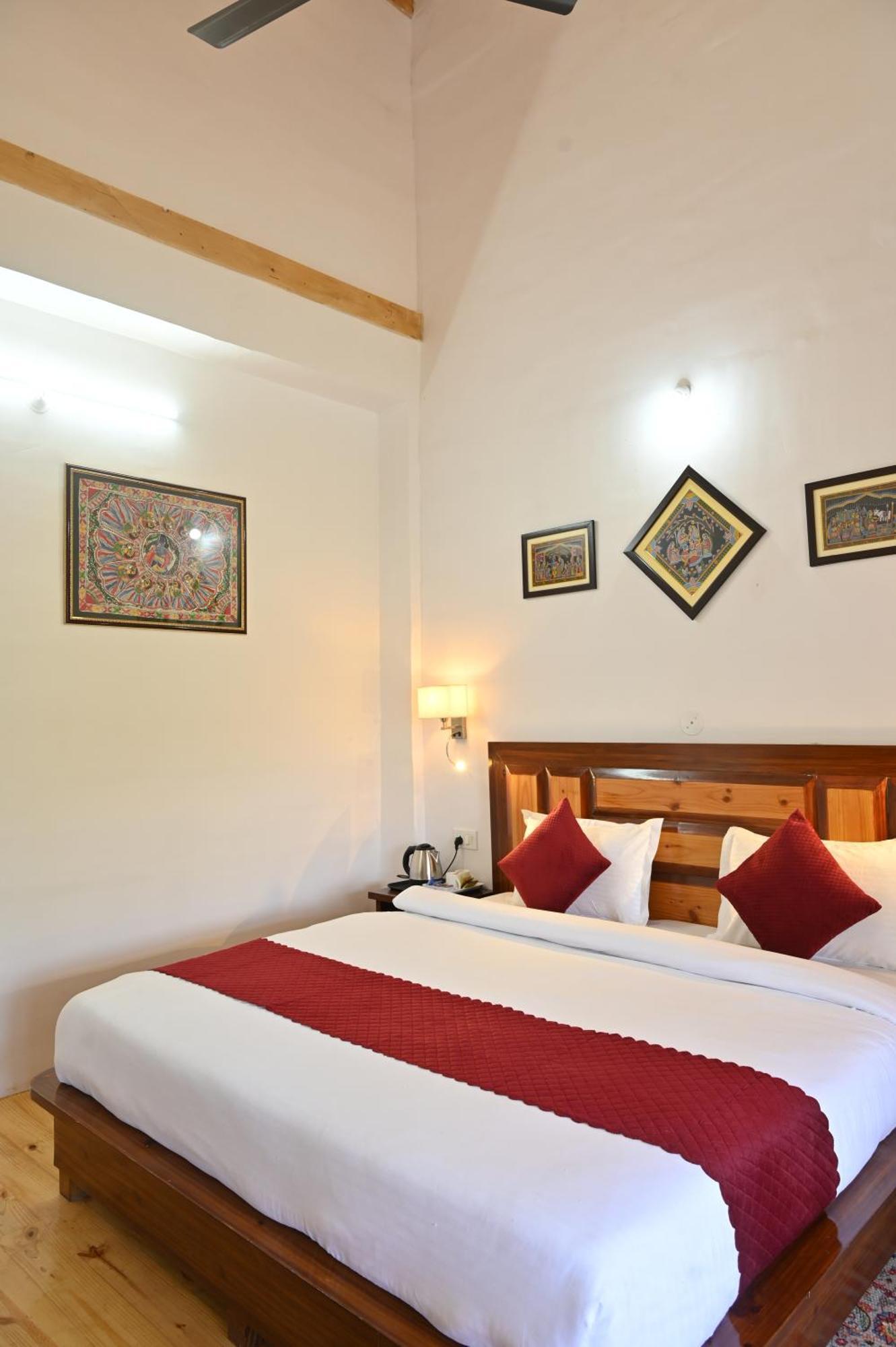 Rainbow Resorts Solan Exteriör bild