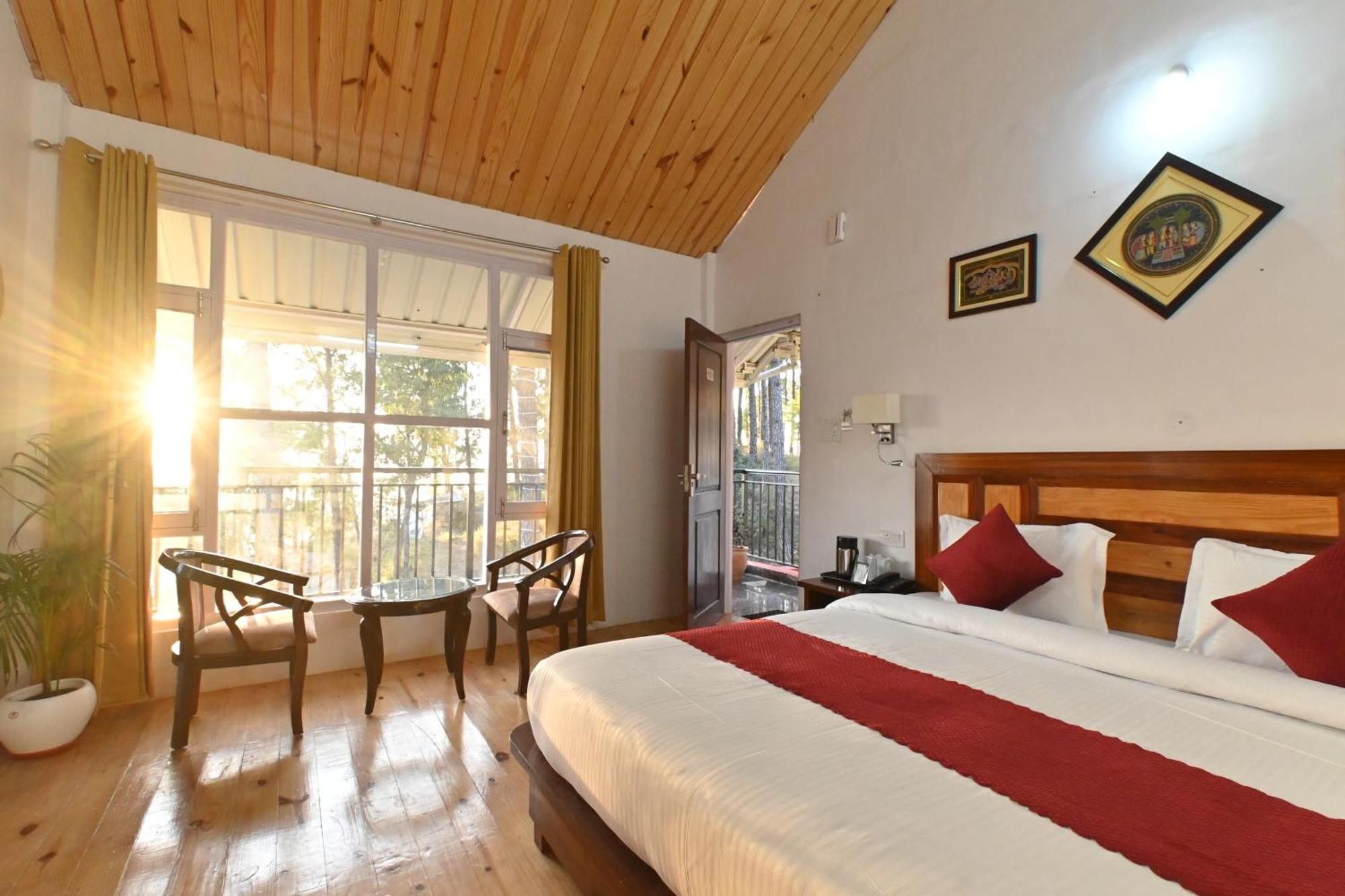 Rainbow Resorts Solan Exteriör bild