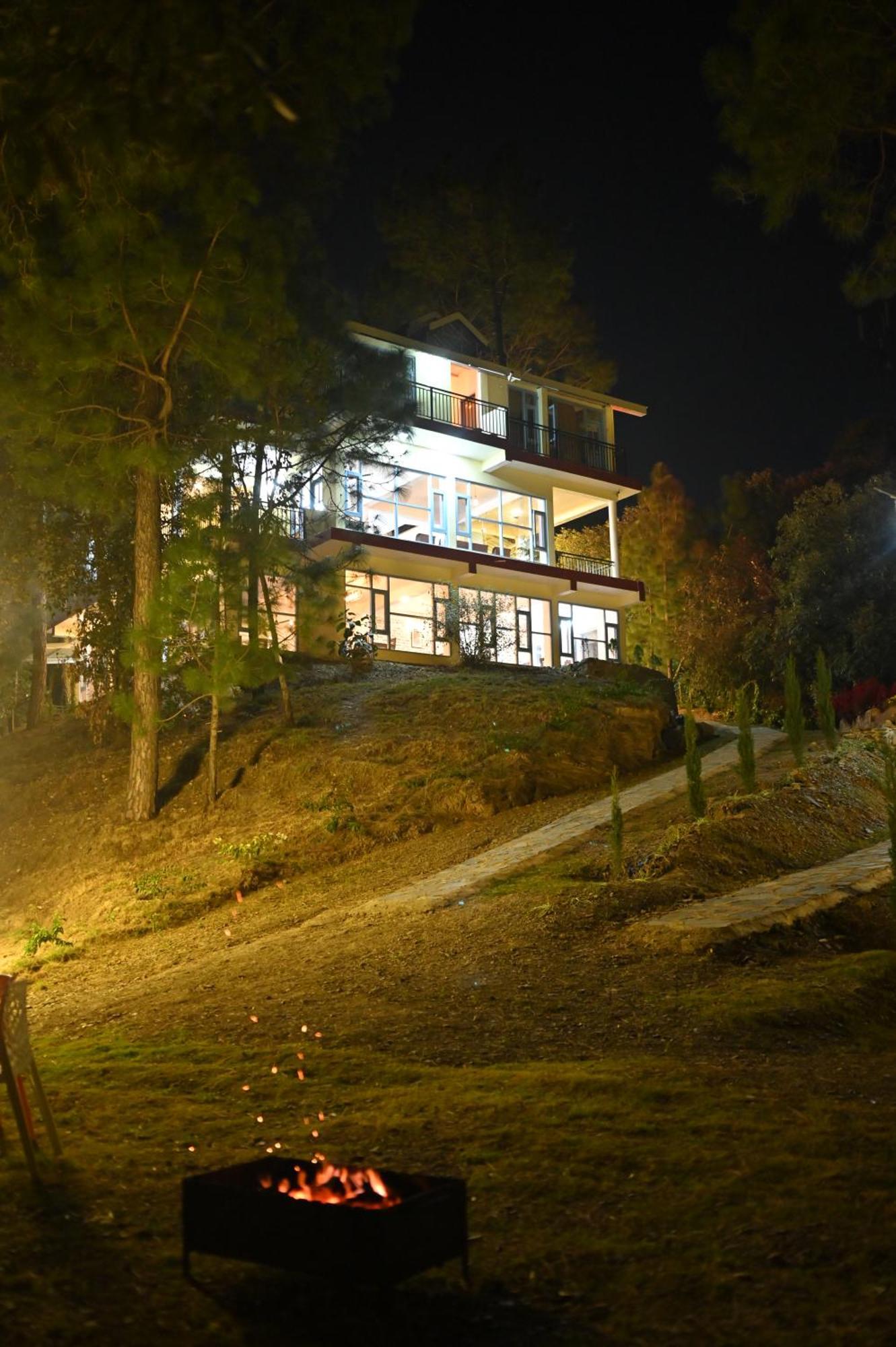 Rainbow Resorts Solan Exteriör bild